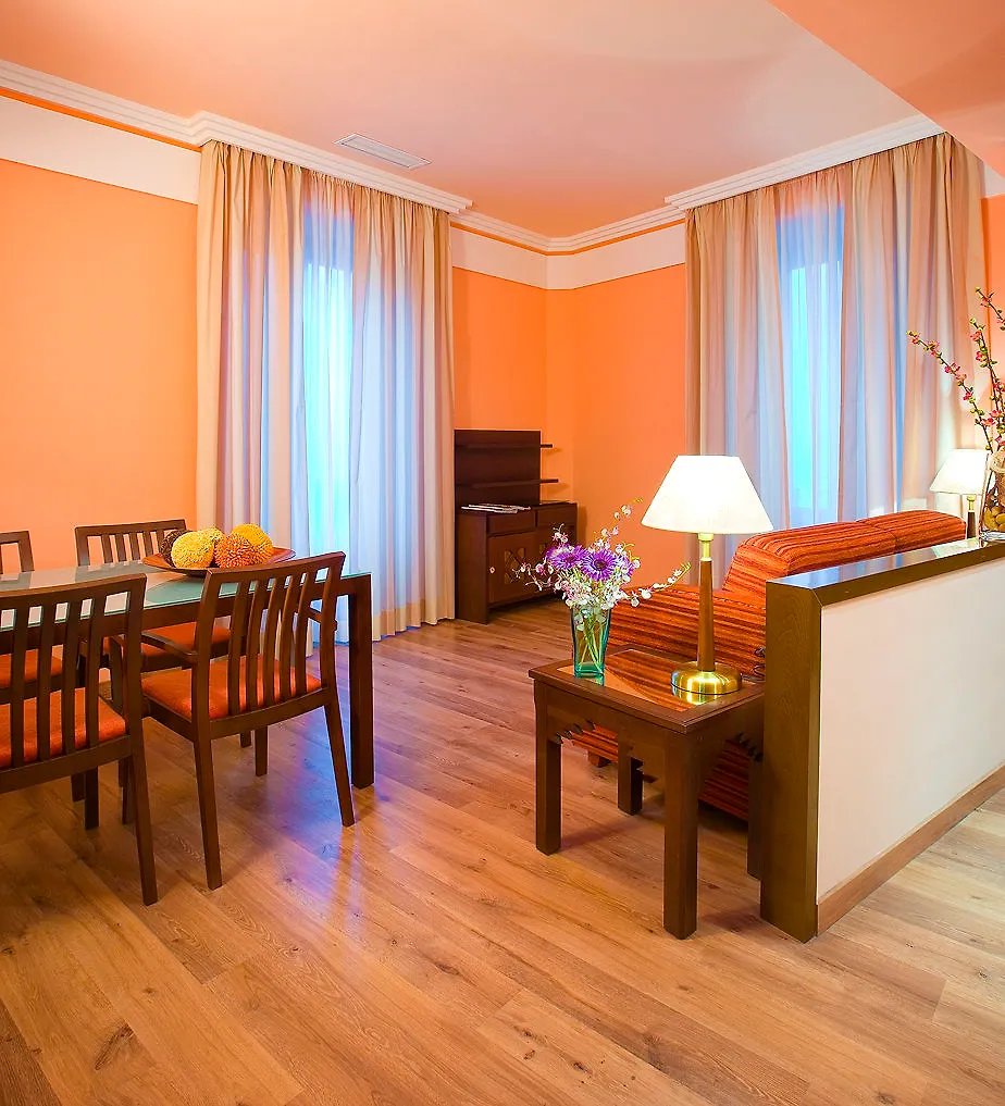 Suites Gran Via 44 Granada Hotel